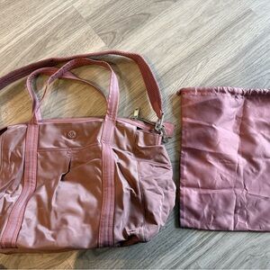 Lululemon Pink/Mauve Tote Travel Duffle Bag